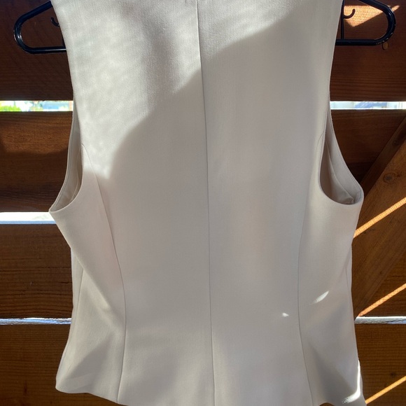 Open Edit Cream Button-Front Vest - Picture 4 of 5